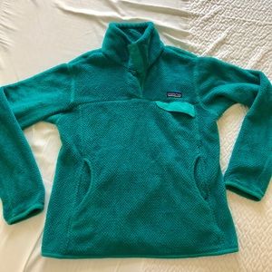 Women’s Turquoise Patagonia Pullover - size medium